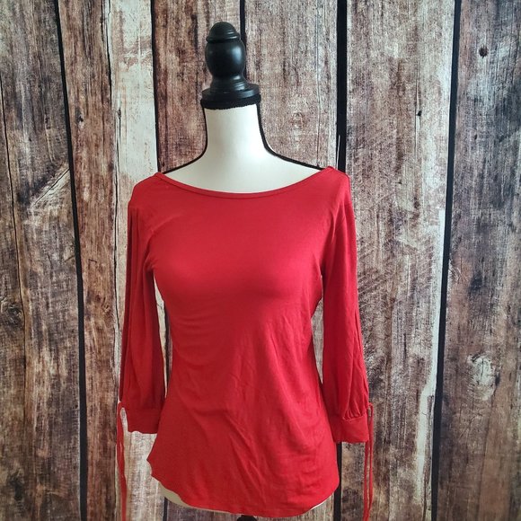 Subtle Sexy Trina Turk Scoop Back Open Arms Size Small Red Top - Picture 1 of 5